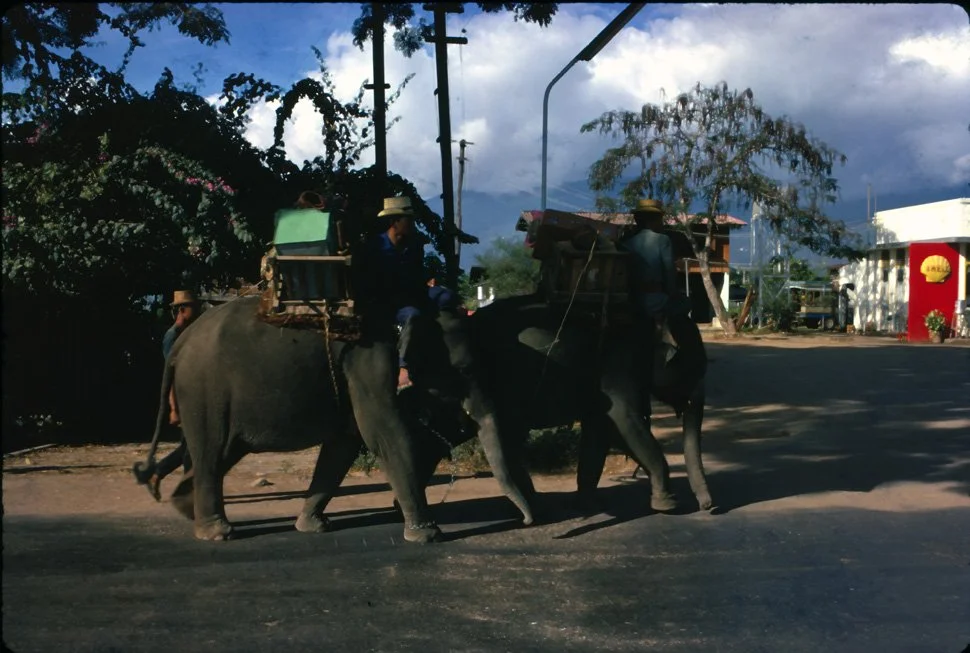 EA25 Chiang Mai Elephant and Shell garage 12 1966.jpg
