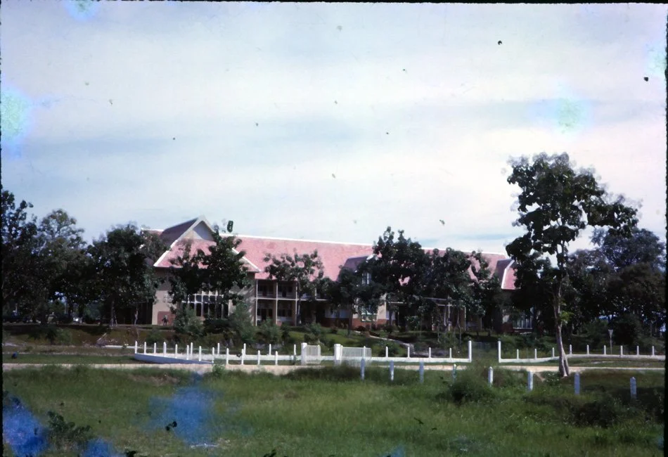 AH08 Chiang Mai University Administration Building 11 1964.jpg
