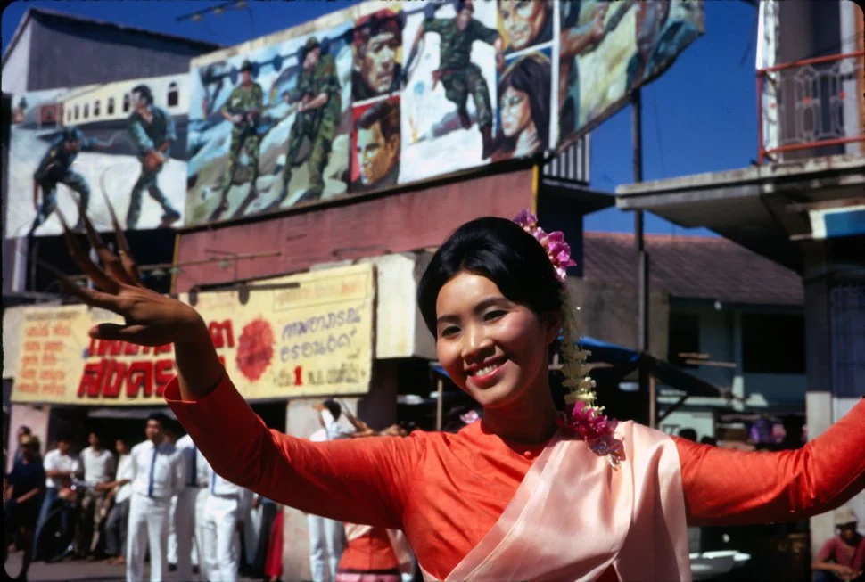 AX36 Chiang Mai University Kathin 11 1966.jpg