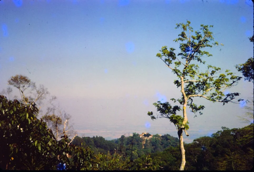 AK17 Chiang Mai Wat Sutep 01 1965.jpg