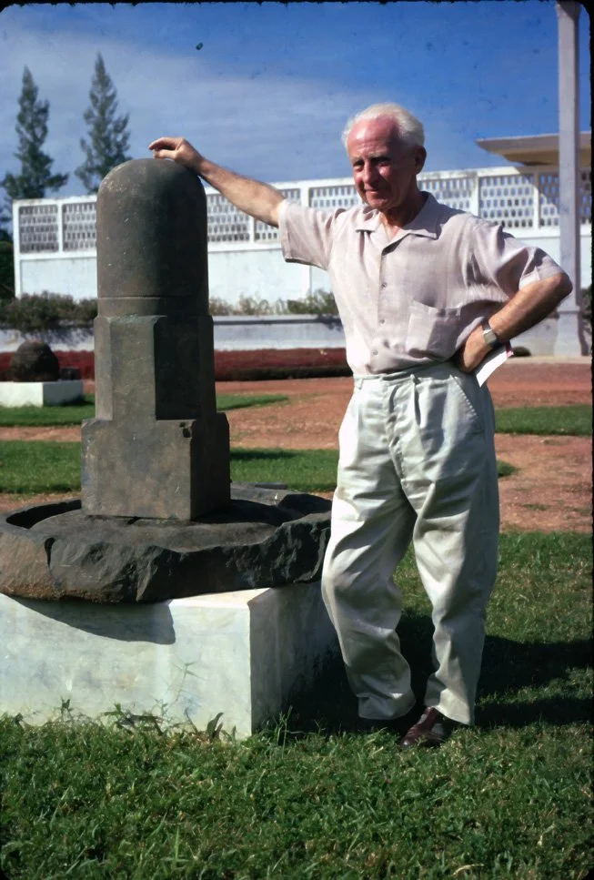 CA25 Sukothai Museum grounds Percy 12 1966.jpg