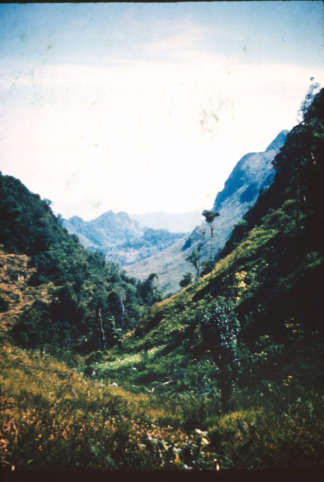 HA25a09 Chiang Dow trip view 02 1967.jpg