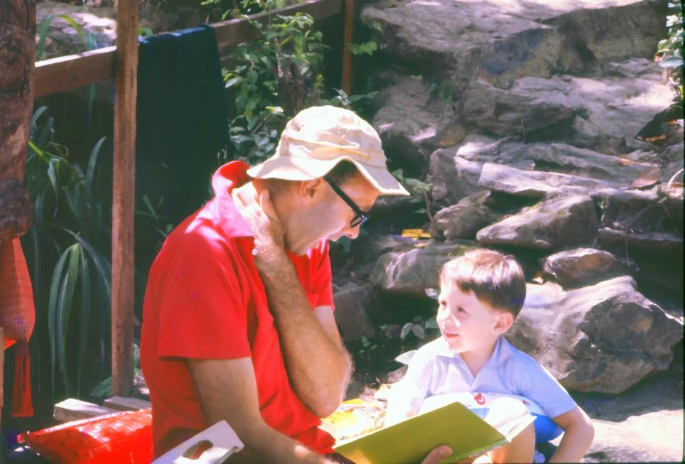 ya10f Mae Klang David Phil Bradbeer 08 1969.jpg