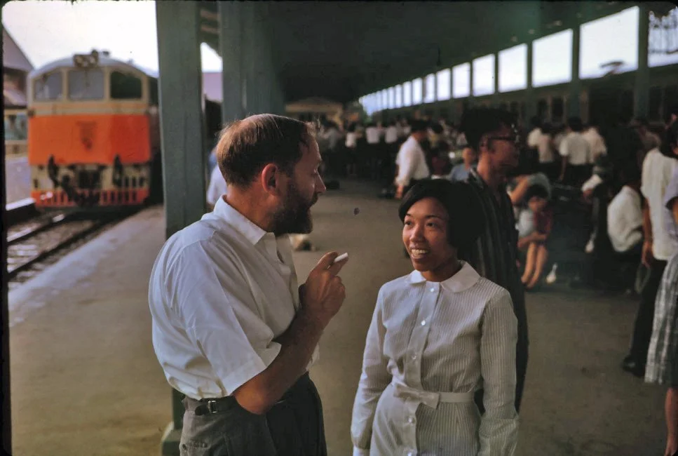 AW42 Chiang Mai Ookeow leaves 08 1966.jpg