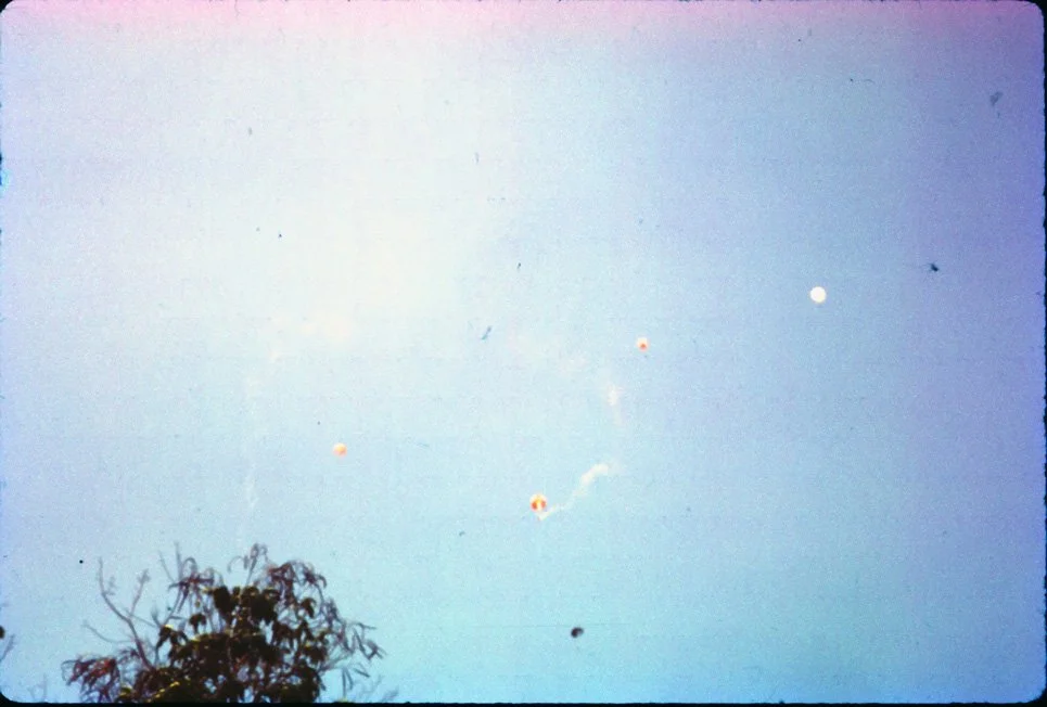 AL16 Chiang Mai Parachute Jumping 03 1965.jpg