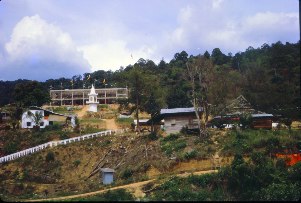 AM26 Ramong Wat nearby 041965.jpg