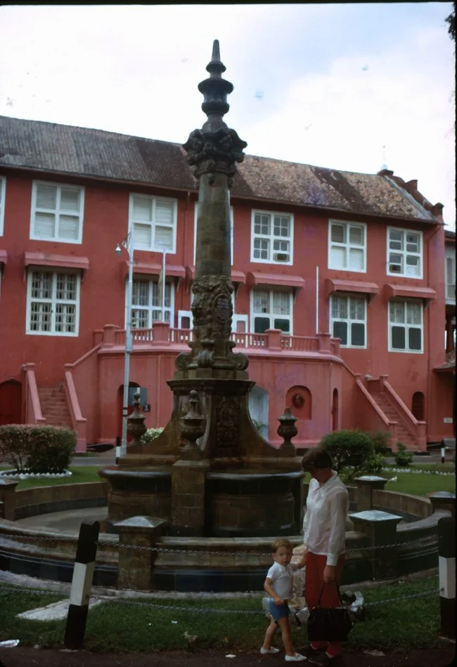 LA14 Malacca Memorial 05 1967.jpg