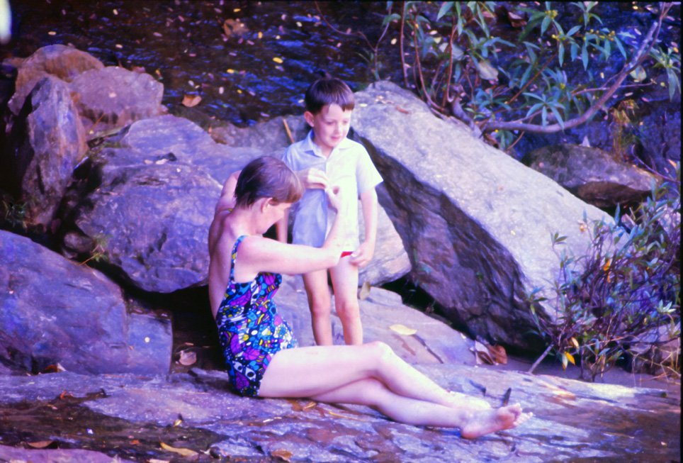 ya10e Mae Klang David Pat Bradbeer 08 1969.jpg