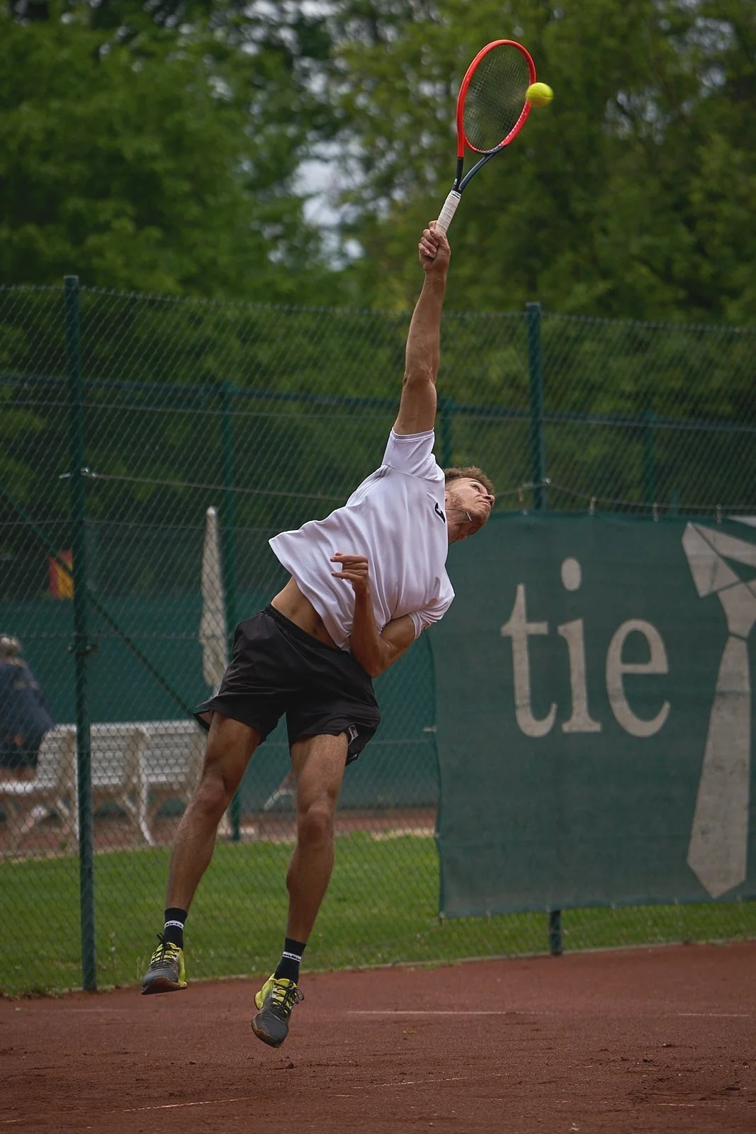 Lenny Hampel Serve