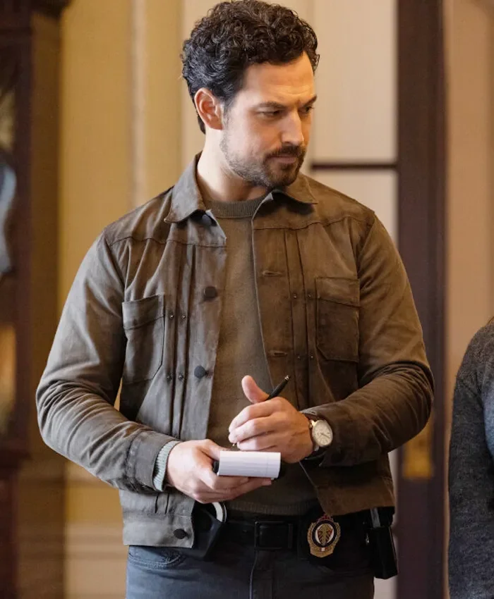 Wild-Cards-S02-Giacomo-Gianniotti-Grey-Jacket.webp