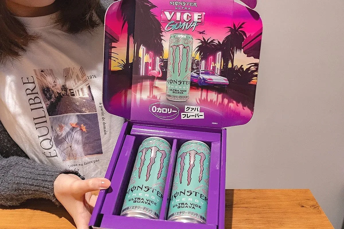 monsterenergy-ultra-vice-guava-02.jpg