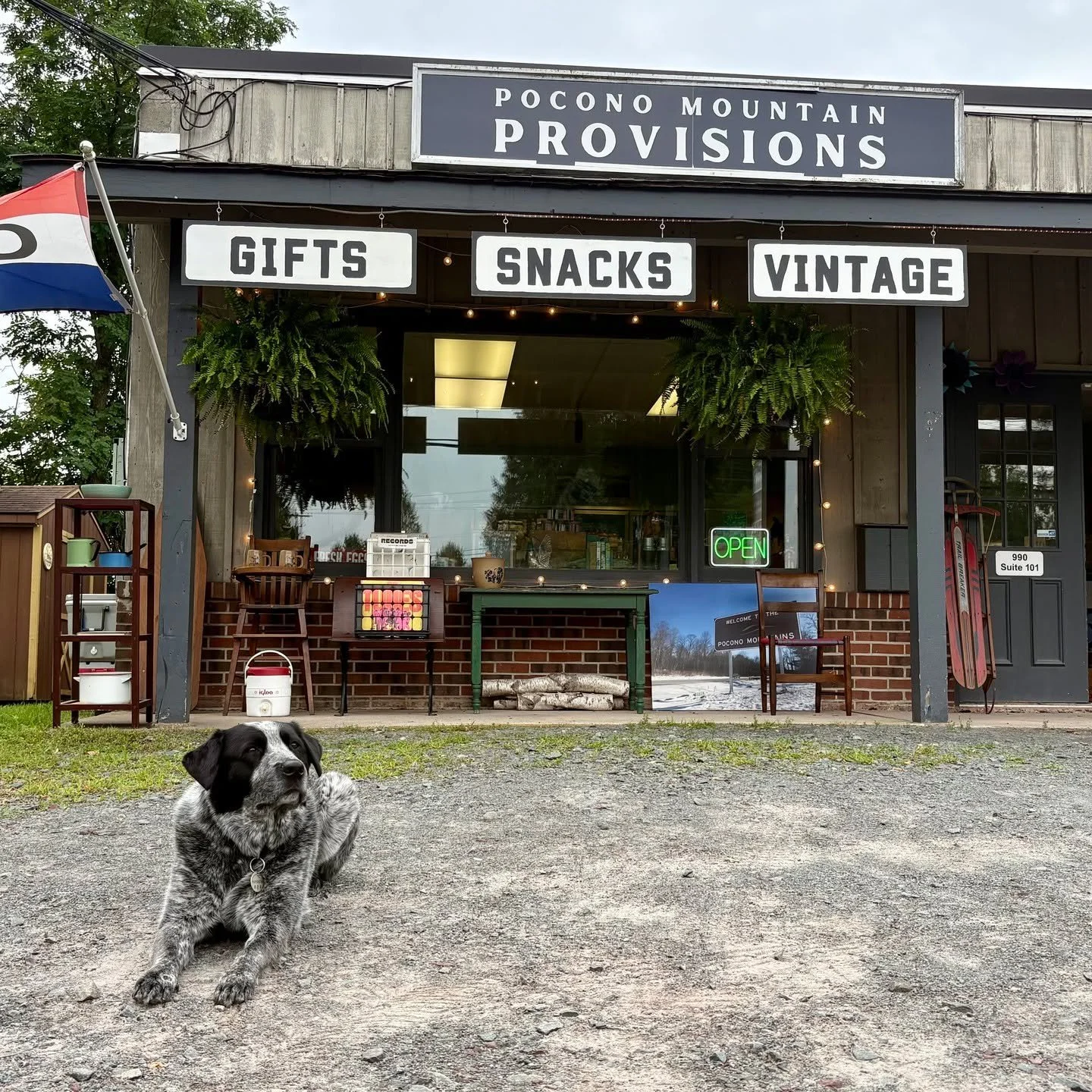 It looks like some perfect weather this weekend! 

We'll be open with special hours for the long weekend so stop by and see us and check out what's new! Some great vintage finds, new ceramics and servingware, Poconos merch and more. 

Wed&ndash;Thur 