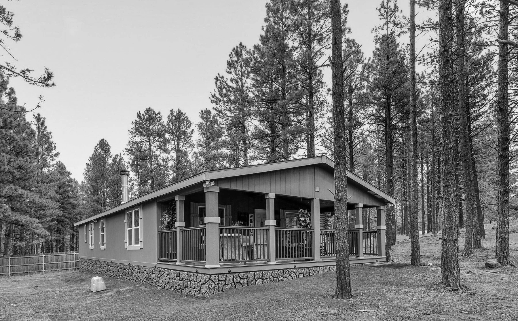 Cabin in Parks/Flagstaff, AZ!! 6% Rate!! - (Sold)