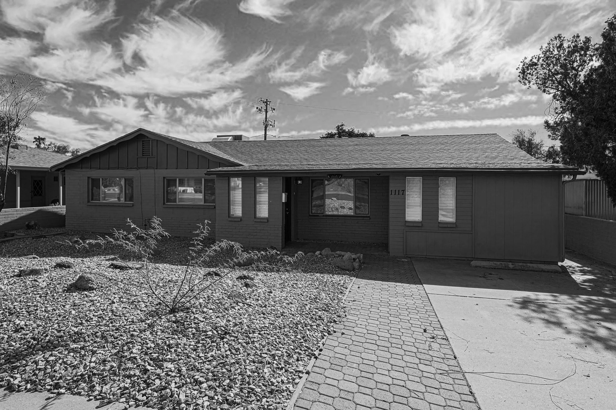 7th St/Northern!! Clean &amp; Easy Flip!! - (Sold)