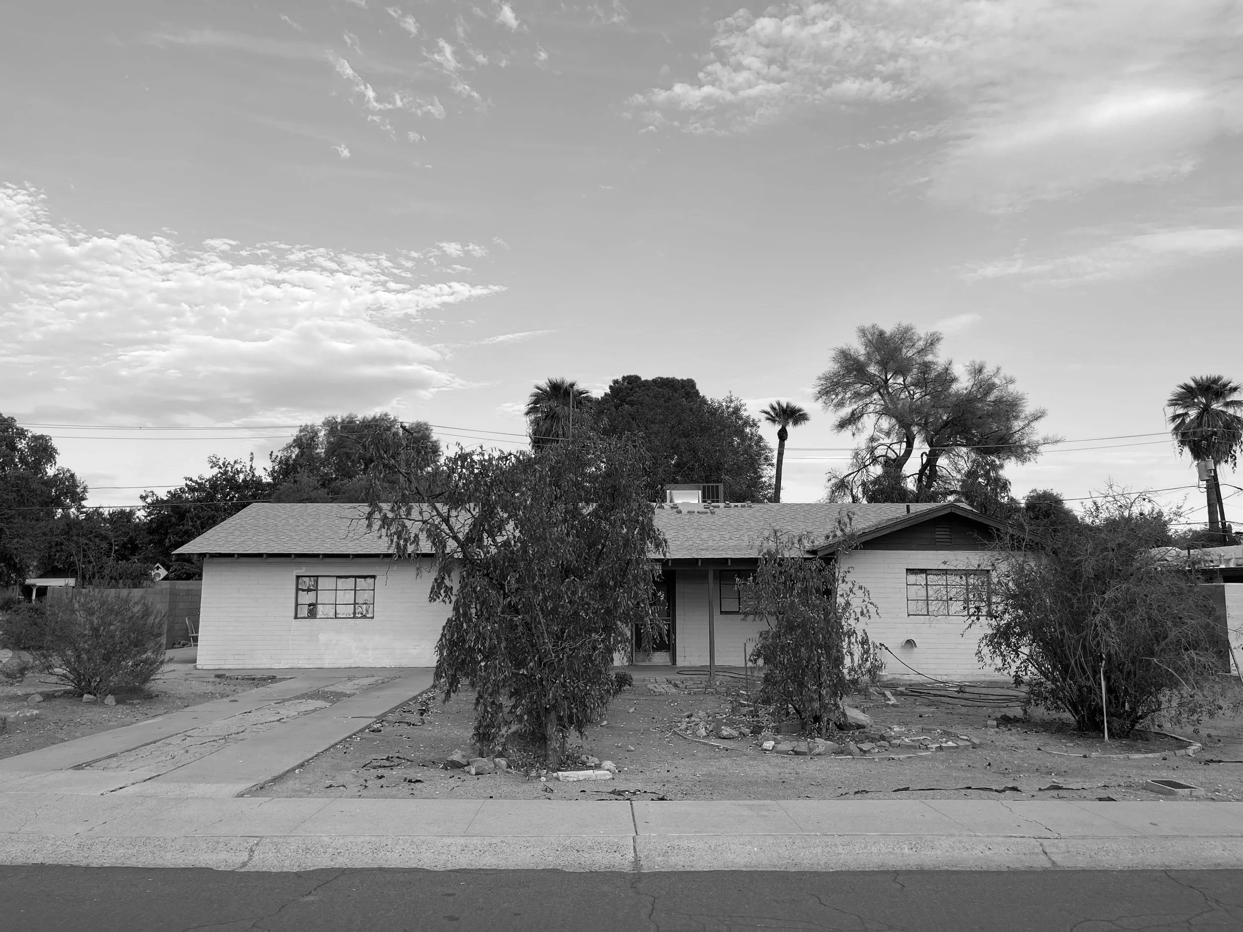 ASU Campus!! Only 10% Down!! - (Sold)