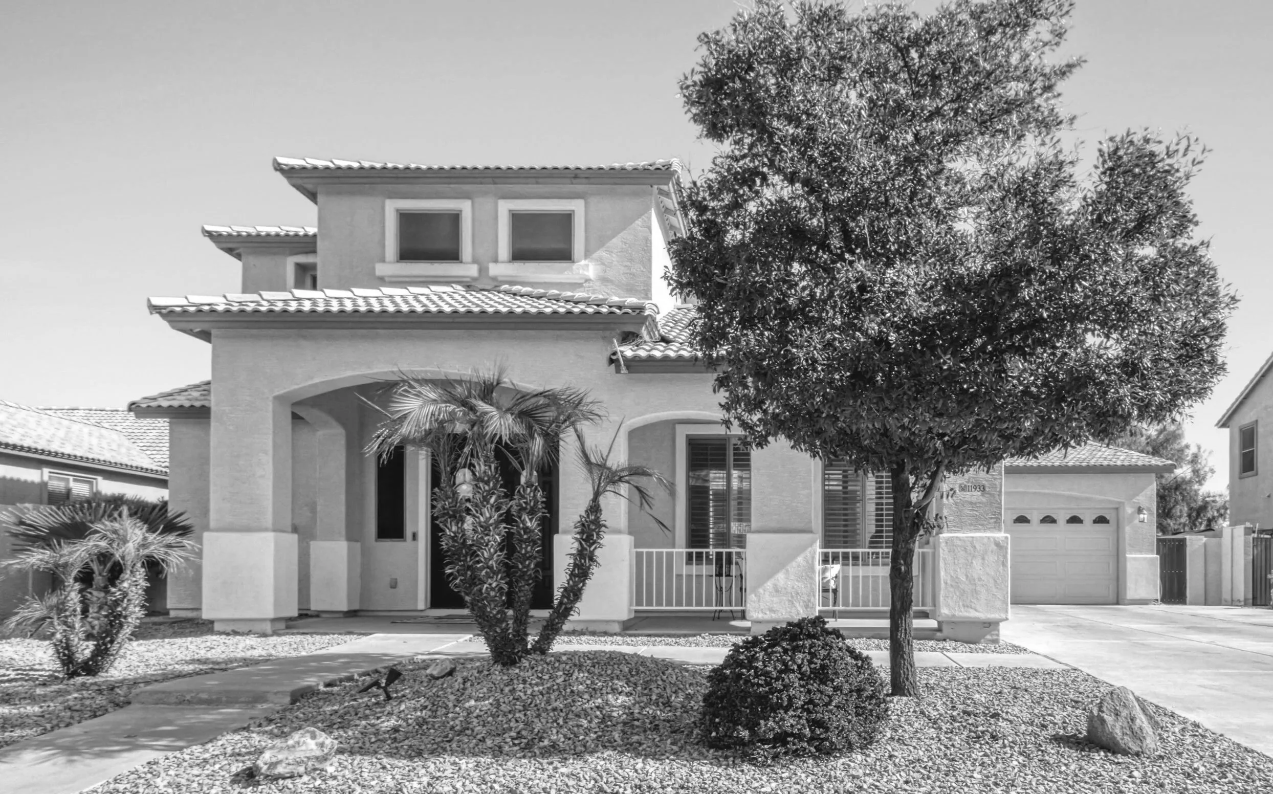 Huge Home in Surprise!! Super Clean!! - (Sold)