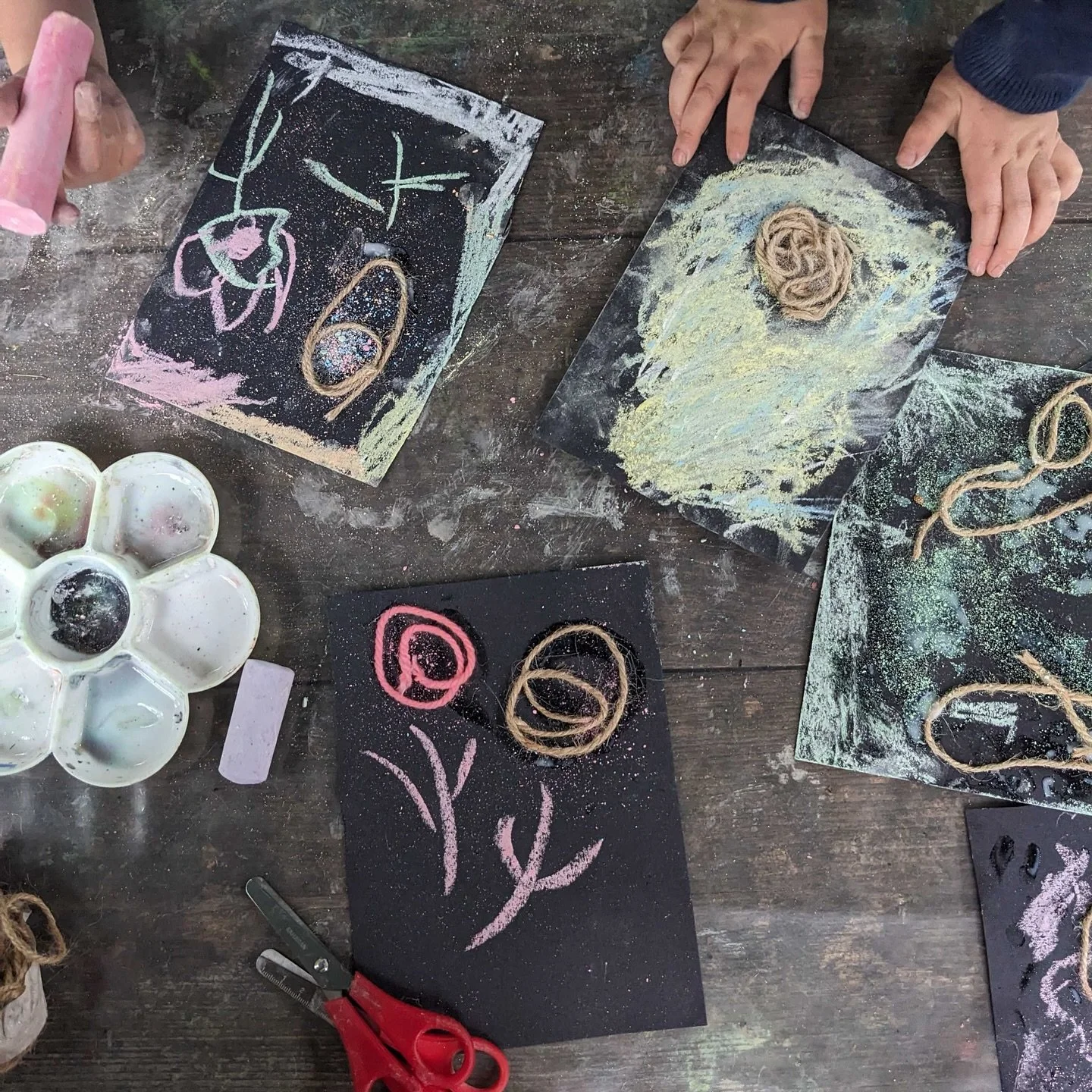 What did we get up to in the forest this week?🌳🏕️ #outdoornursery #forestschoolnursery #eyfs #nurseryactivities #earlychildhoodeducator #childdevlopment #outdooreducation #outdoorexperiences #learningmoments #nursery
