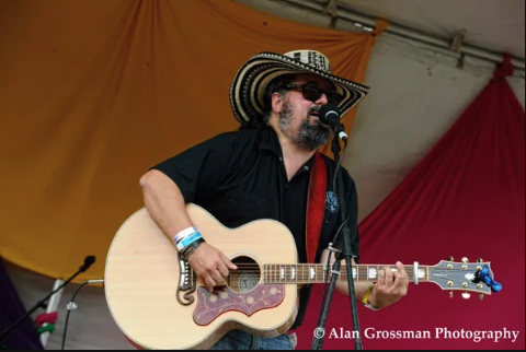 LIVE MUSIC: Paulo Franco