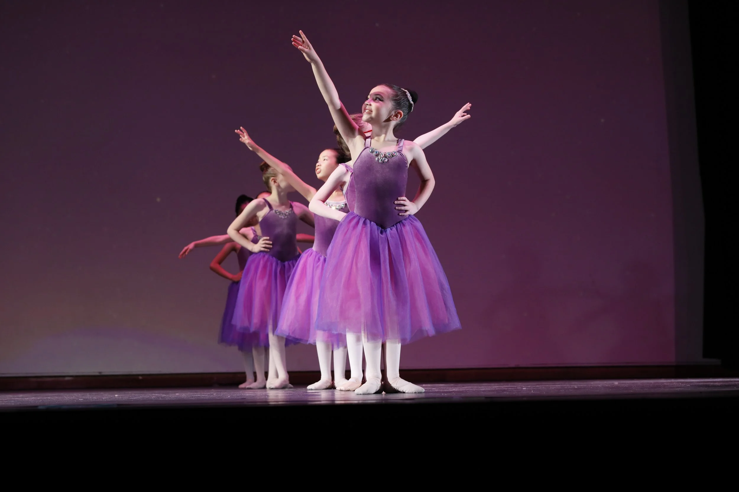 edgewater-performing-arts-ballet-1-program-for-ages-7-edgewater