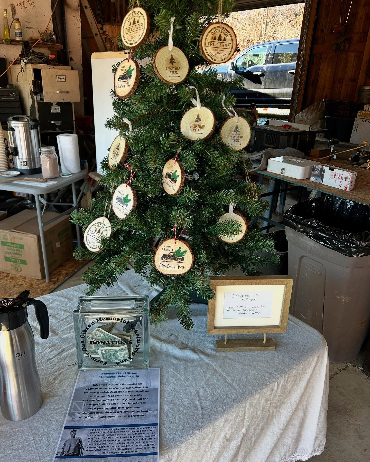 We&rsquo;re all set up at #CastletonChristmasTrees and can&rsquo;t wait to see you!

10am-4pm 1577 Route 9 Castleton-on-Hudson