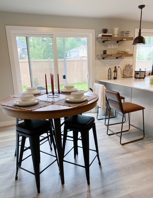 Different Ways to Style a Dining Table