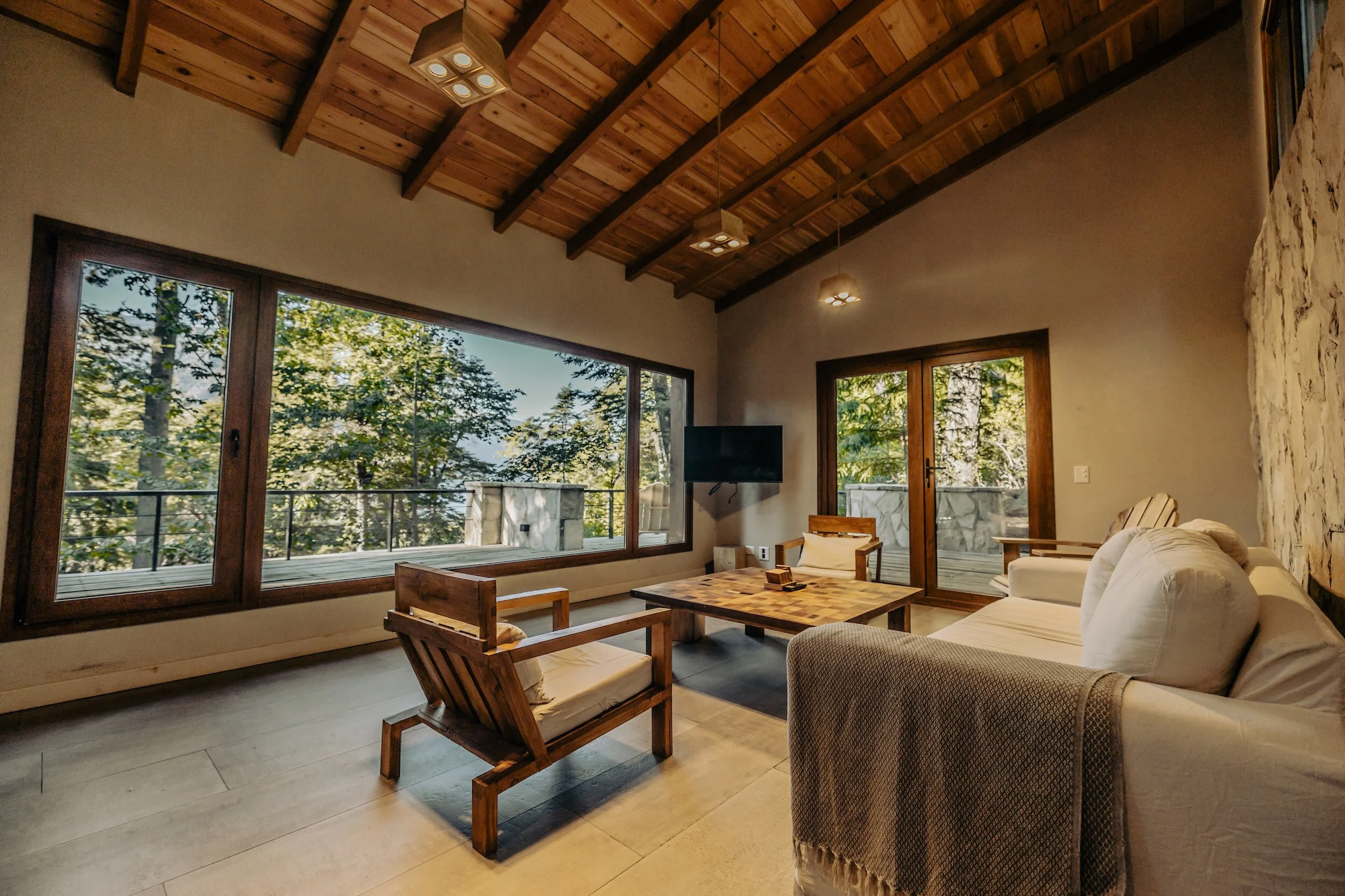 How to mix wood tones