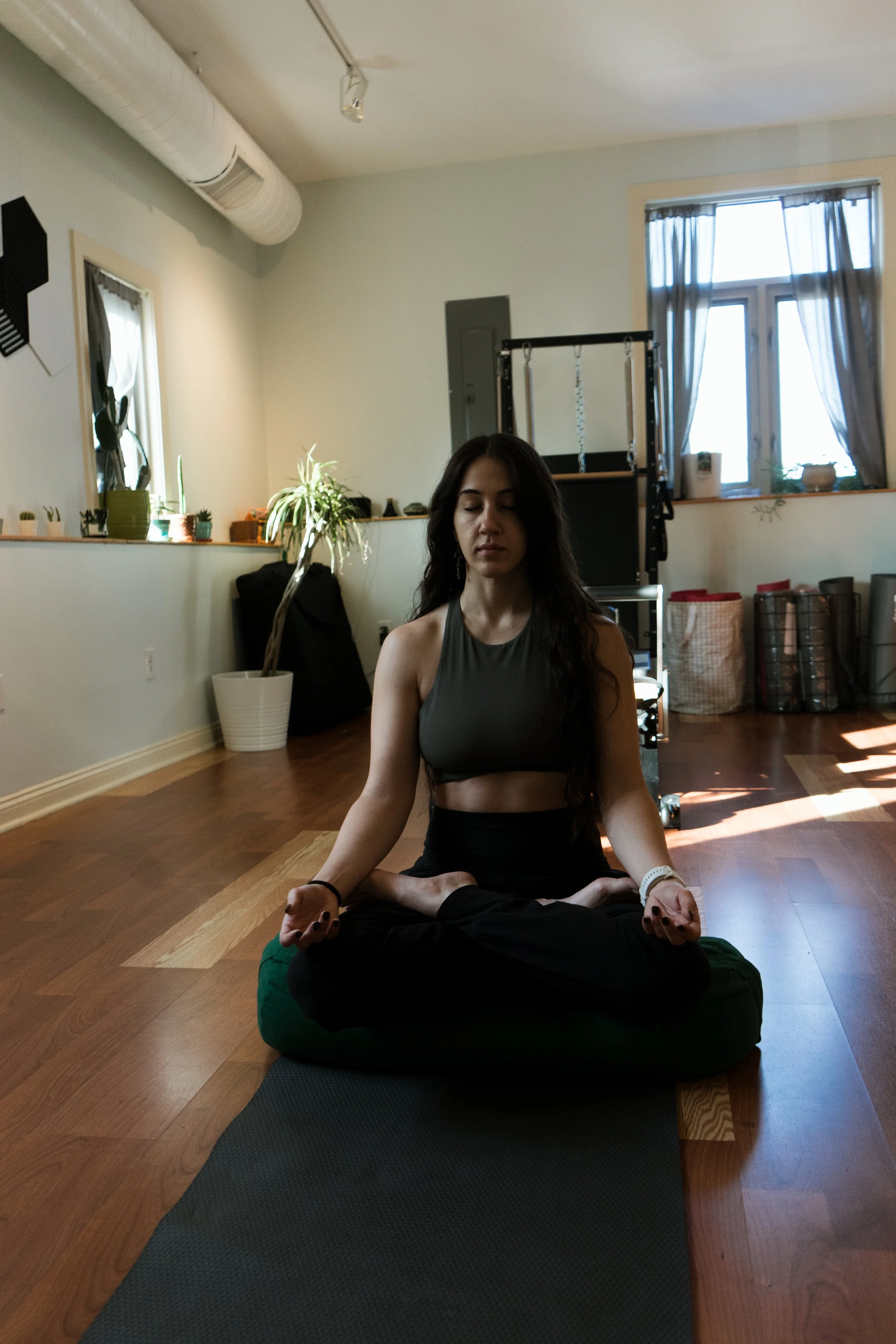 Yin Yoga + Acupuncture