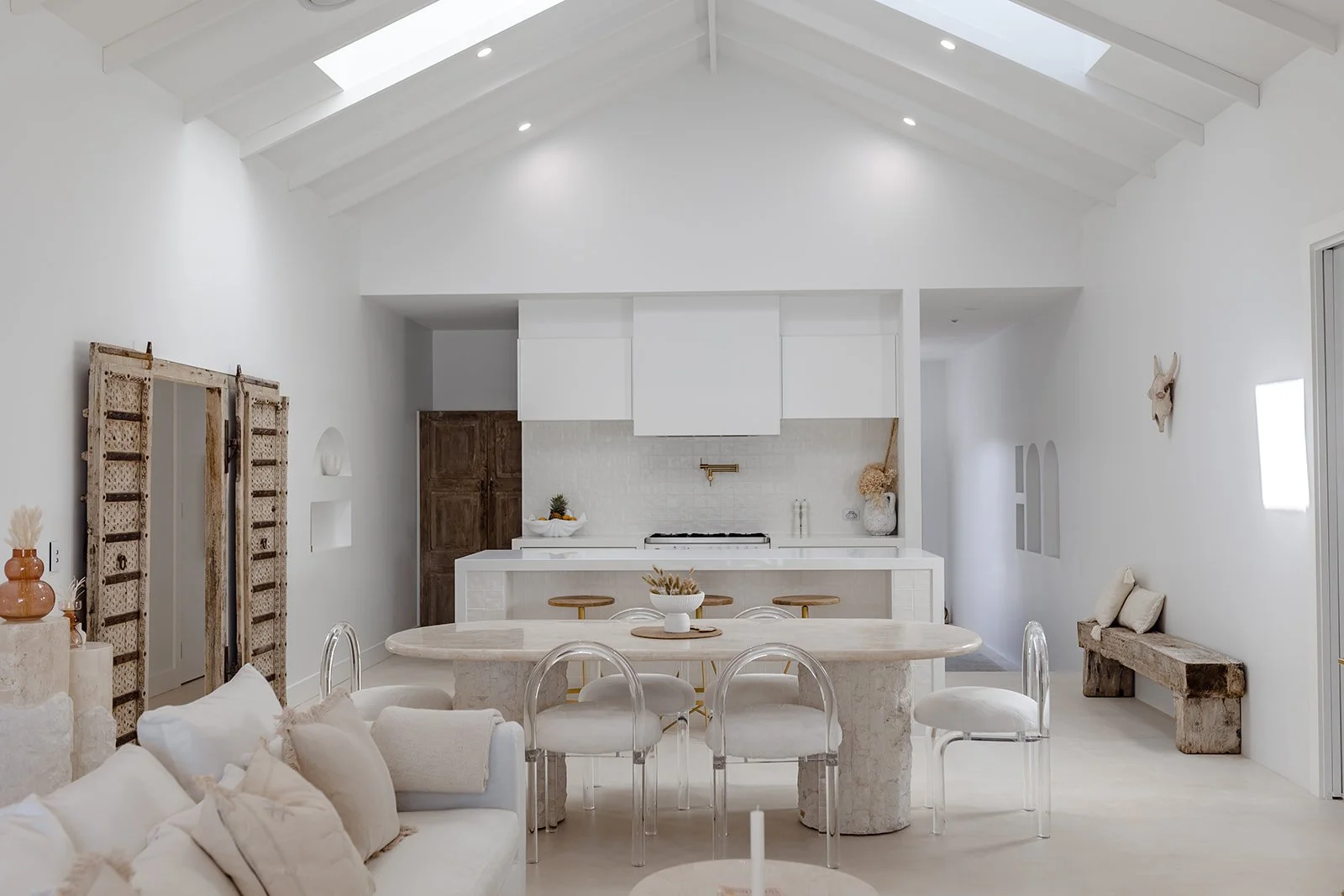 kitchen lounge 1.jpg