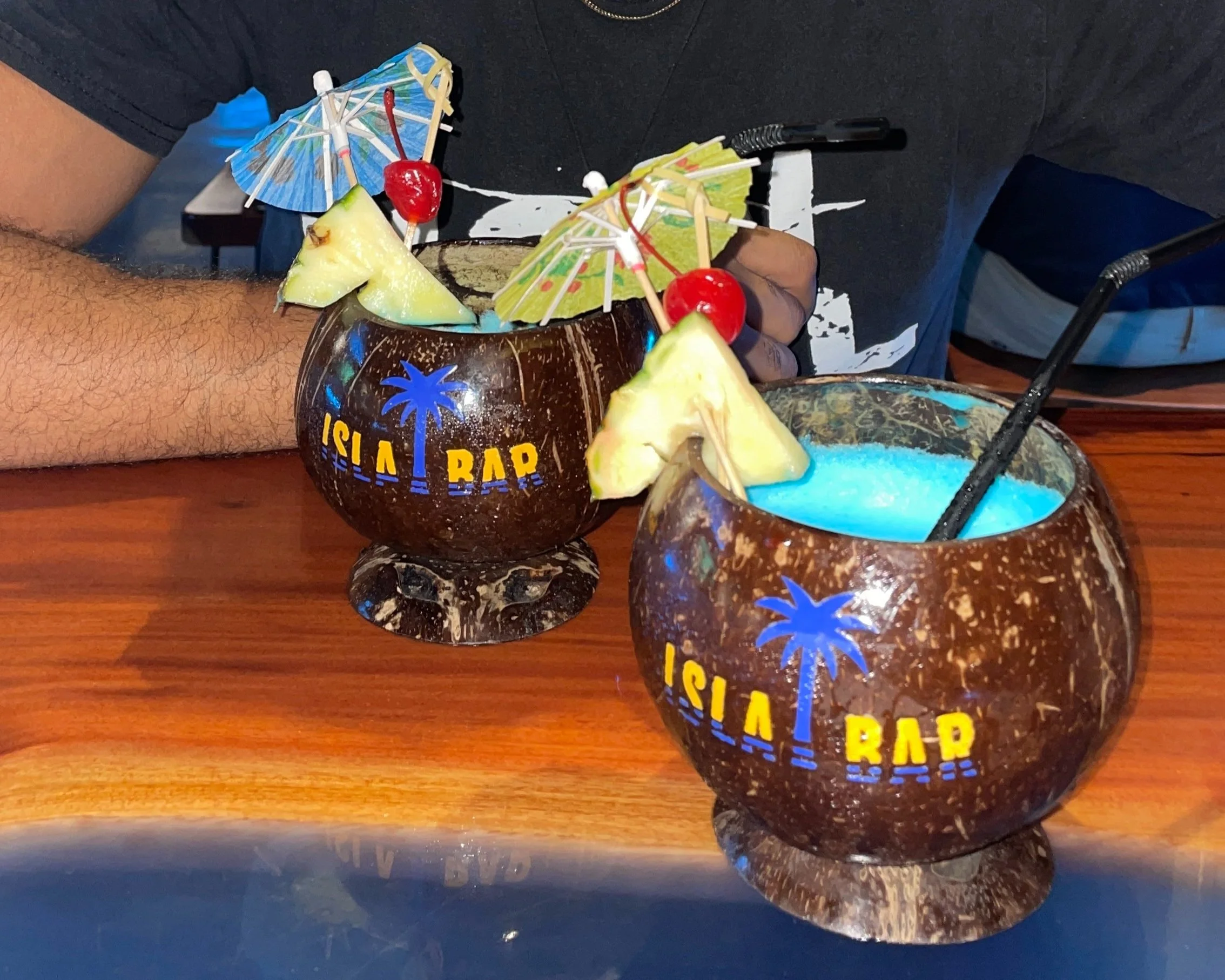 7 Restaurants And Bars To Visit In Moalboal — Rachel Caborn