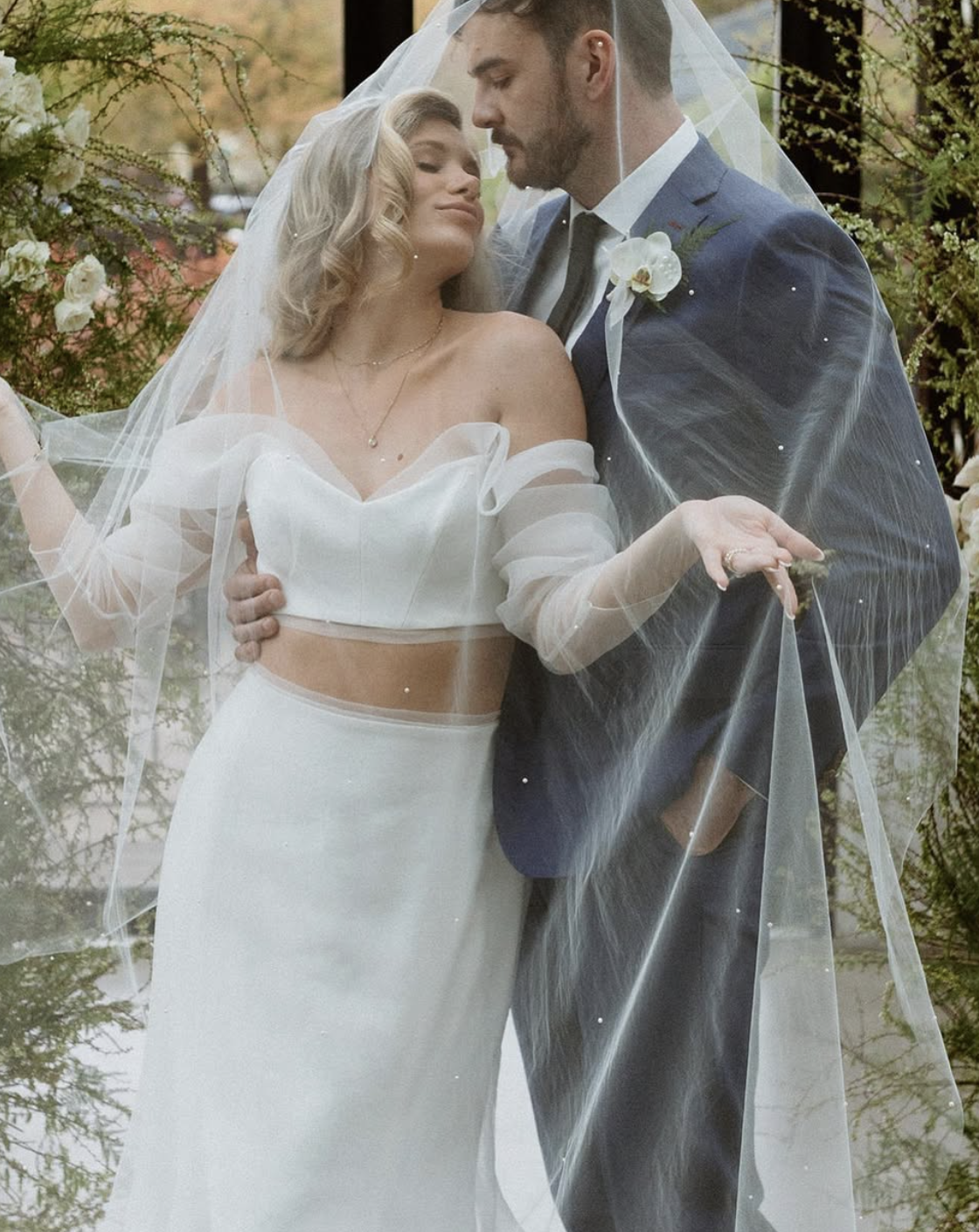 How Many Wedding Flowers Do You Actually Need? A Room-by-Room Guide