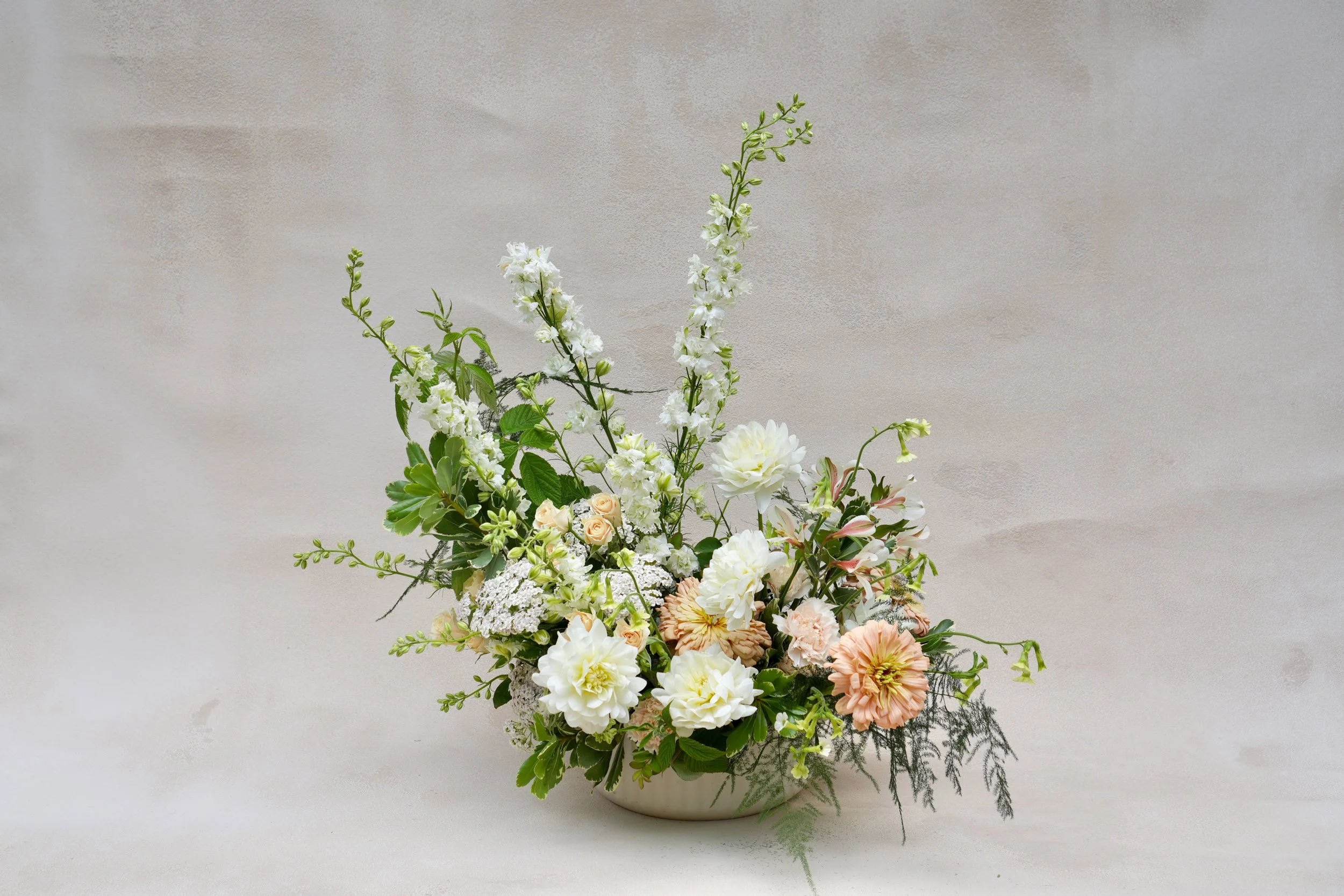 Ceremony arrangement, neutrals