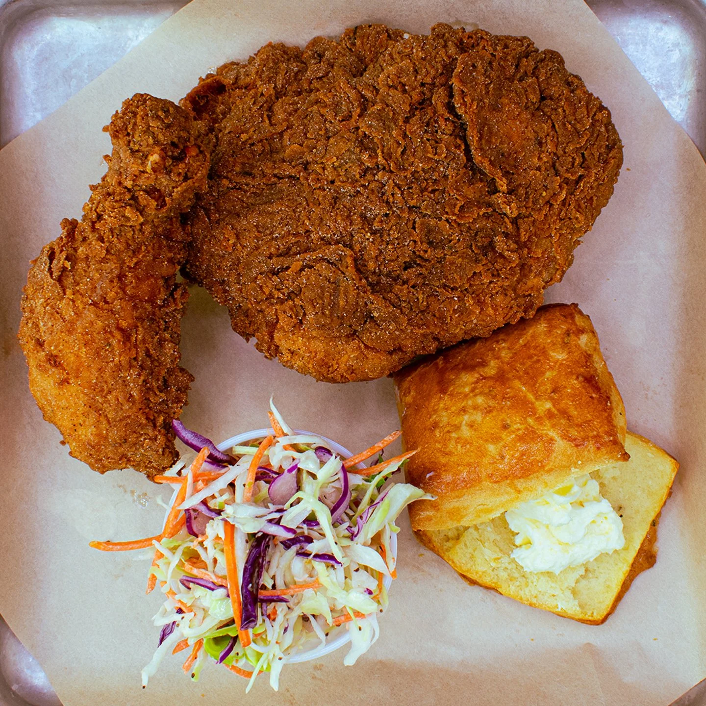 It’s Thursday AND you’re craving fried chicken?? Well do we have some good news for you….
Crispy, crackly, crunchy fried chicken + sides + cheap beer + custard sundaes every Thursday night from 5pm - Close ๐ Only at Fiamma Burg
