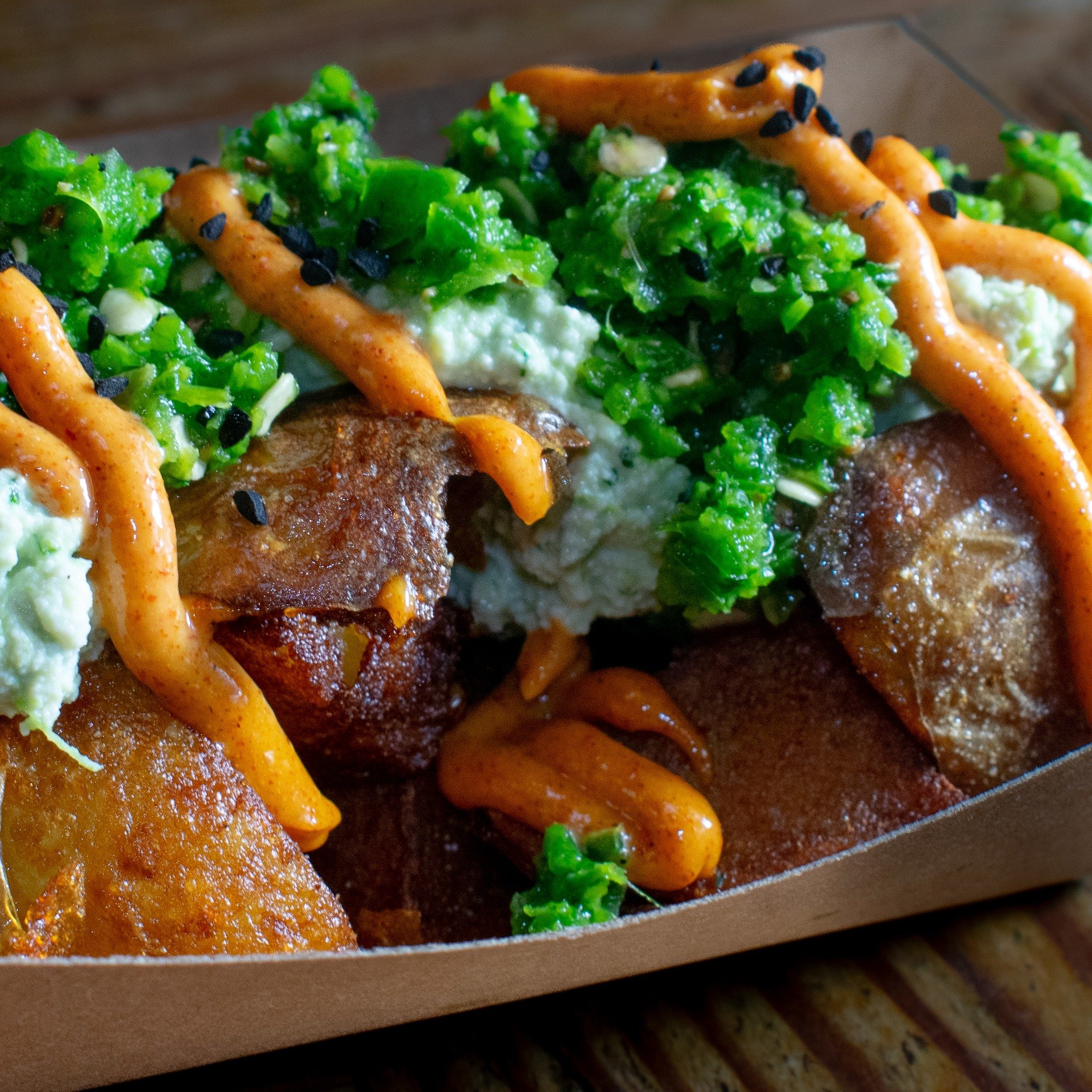 The Ambo Smothered Mojos 🧡 Sharing meals has been an enduring part of our friendship with Ambo, and for this collab, we are lucky to be lended Mulu&rsquo;s Q&rsquo;och Q&rsquo;ocha recipe. 

The Ambo Smothered Mojos show off this fresh jalapeno-reli