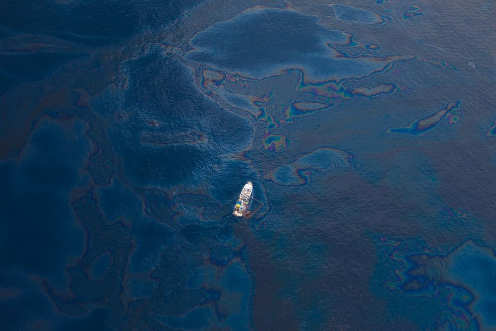 1024px-Deepwater_Horizon_Oil_Spill_-_Gulf_of_Mexico.jpg
