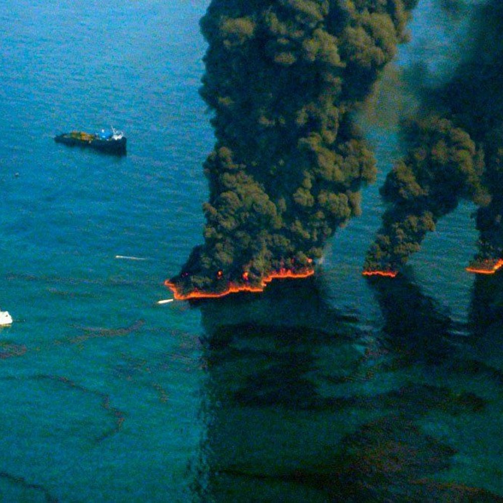 oil-spill-timeline-controlled-burn-may-19.jpg