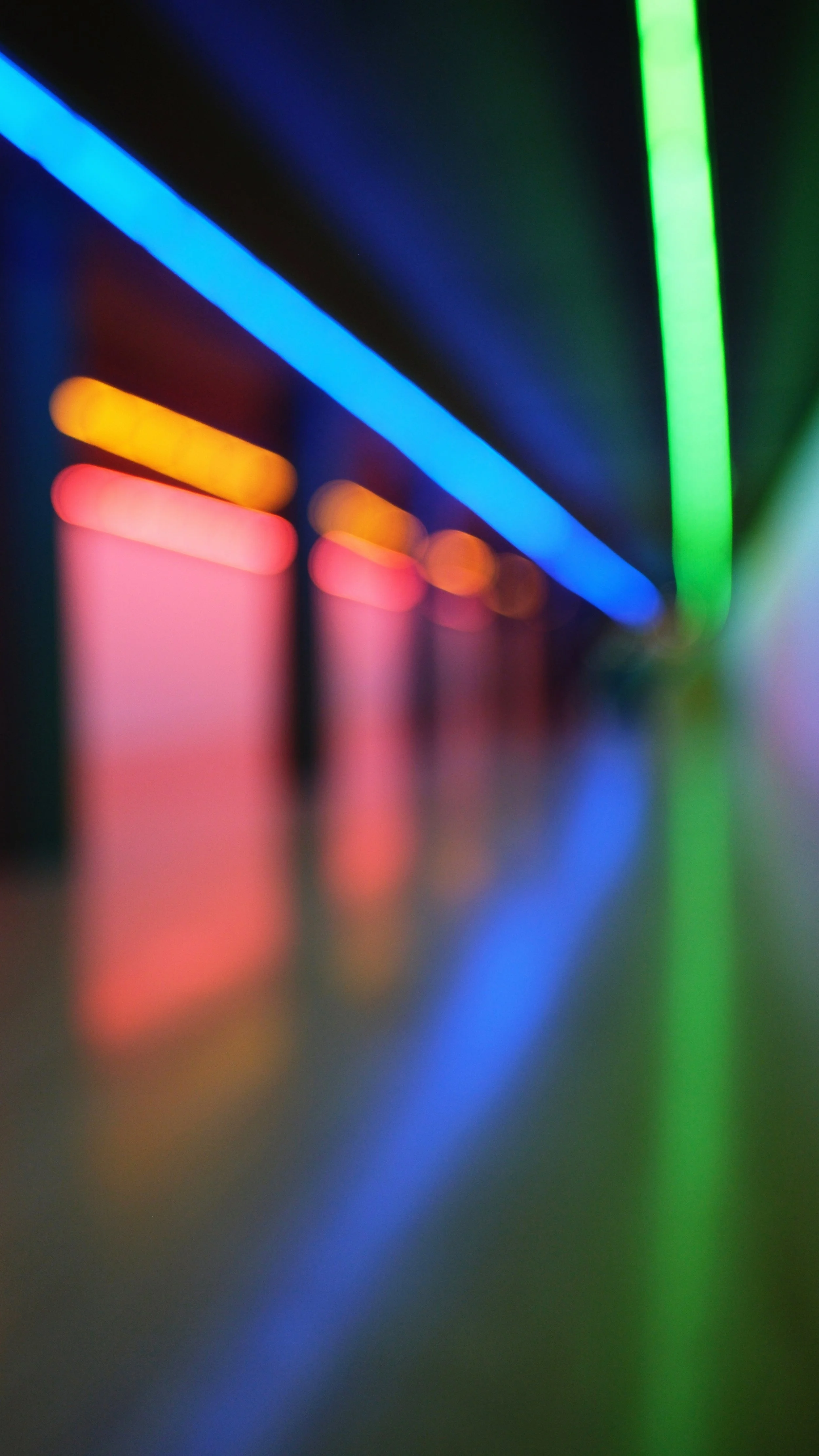 DanFlavin unscharf (6) - Kopie.JPG