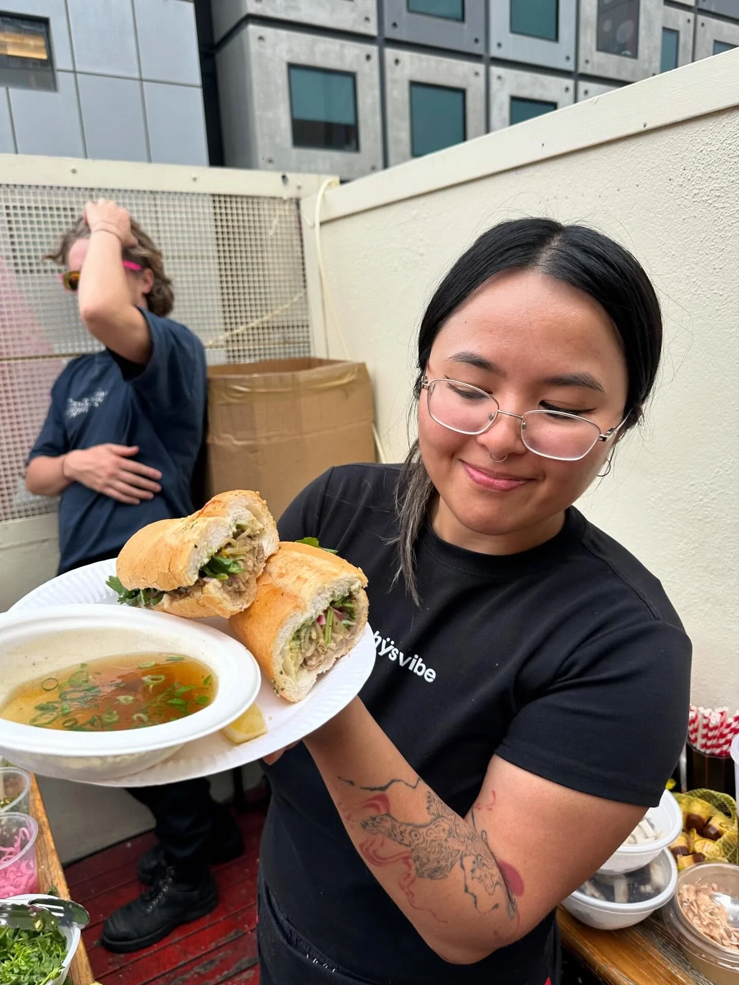 Last night was so fkn special it deserves its own post 😭
 
When @a.nu.raag asked me to cook for @togethernessrave x @miscellania_ i knew i wanted to make something unhinged for the gays hahah 

Mum often tells me stories about how her family could n