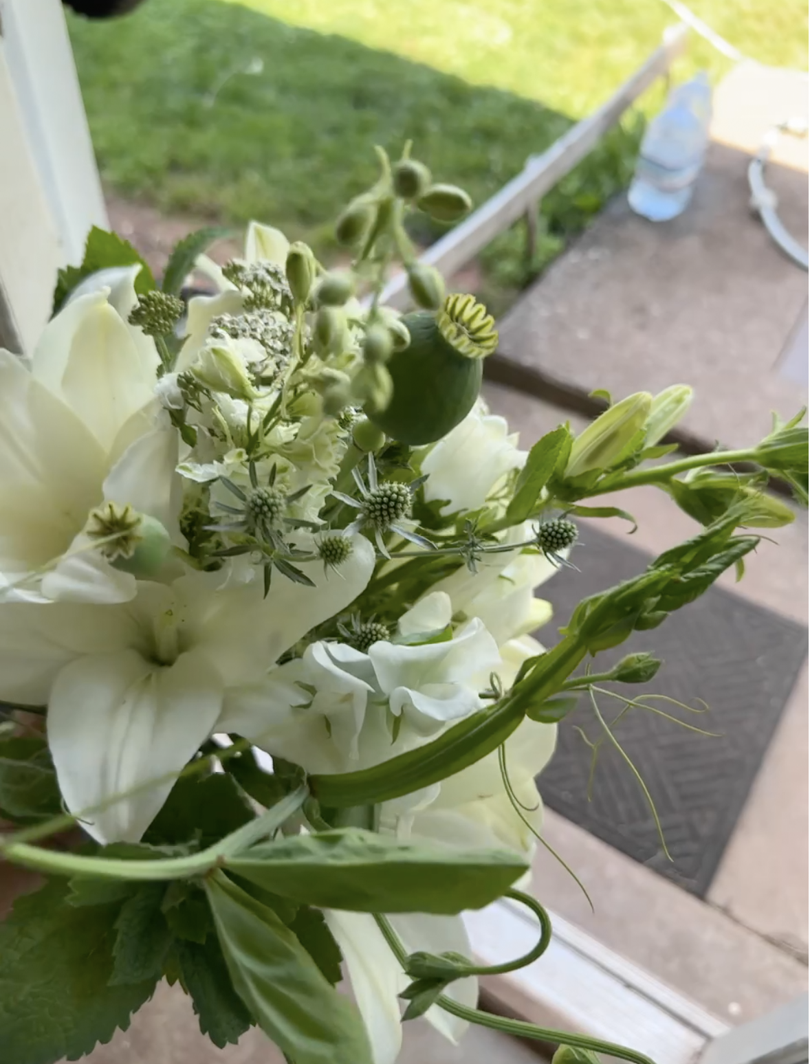 White bouquet  7.42.43 AM.png