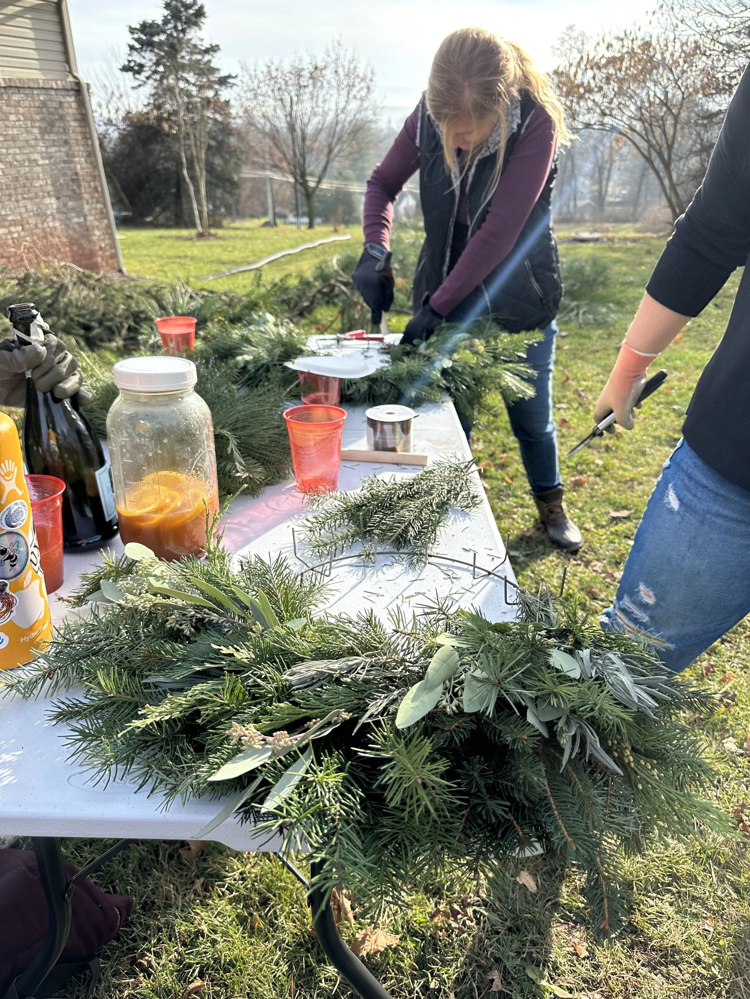 2023 Wreath workshop 3357.jpeg