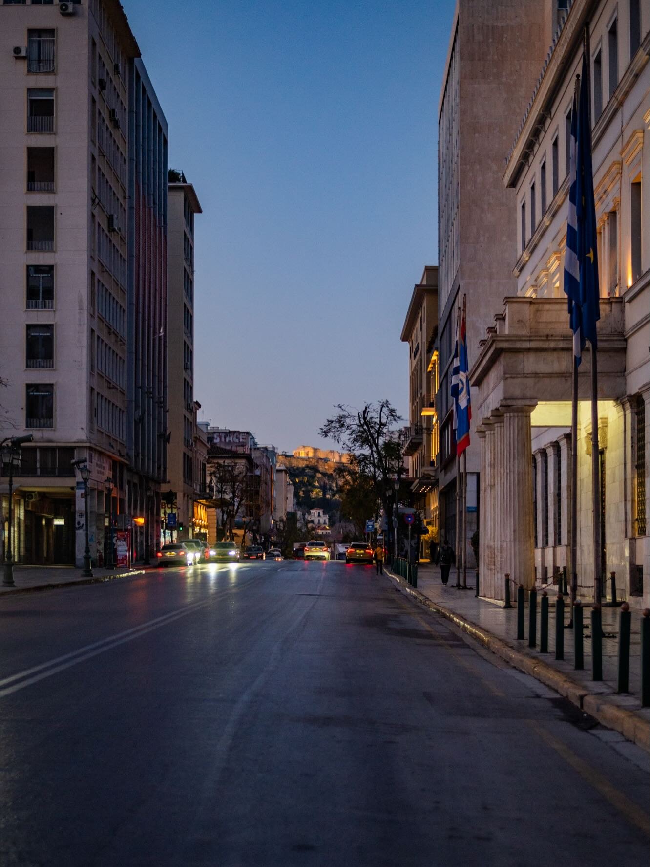 A morning walk from Omonia to Monasteraki in 12 shots. 

I was reminded how much I love this city, so full of contrasts: ancient and modern, arty and grungy, hip and traditional. A true feast for the senses!

#iloveathens #athensphotography #morningw