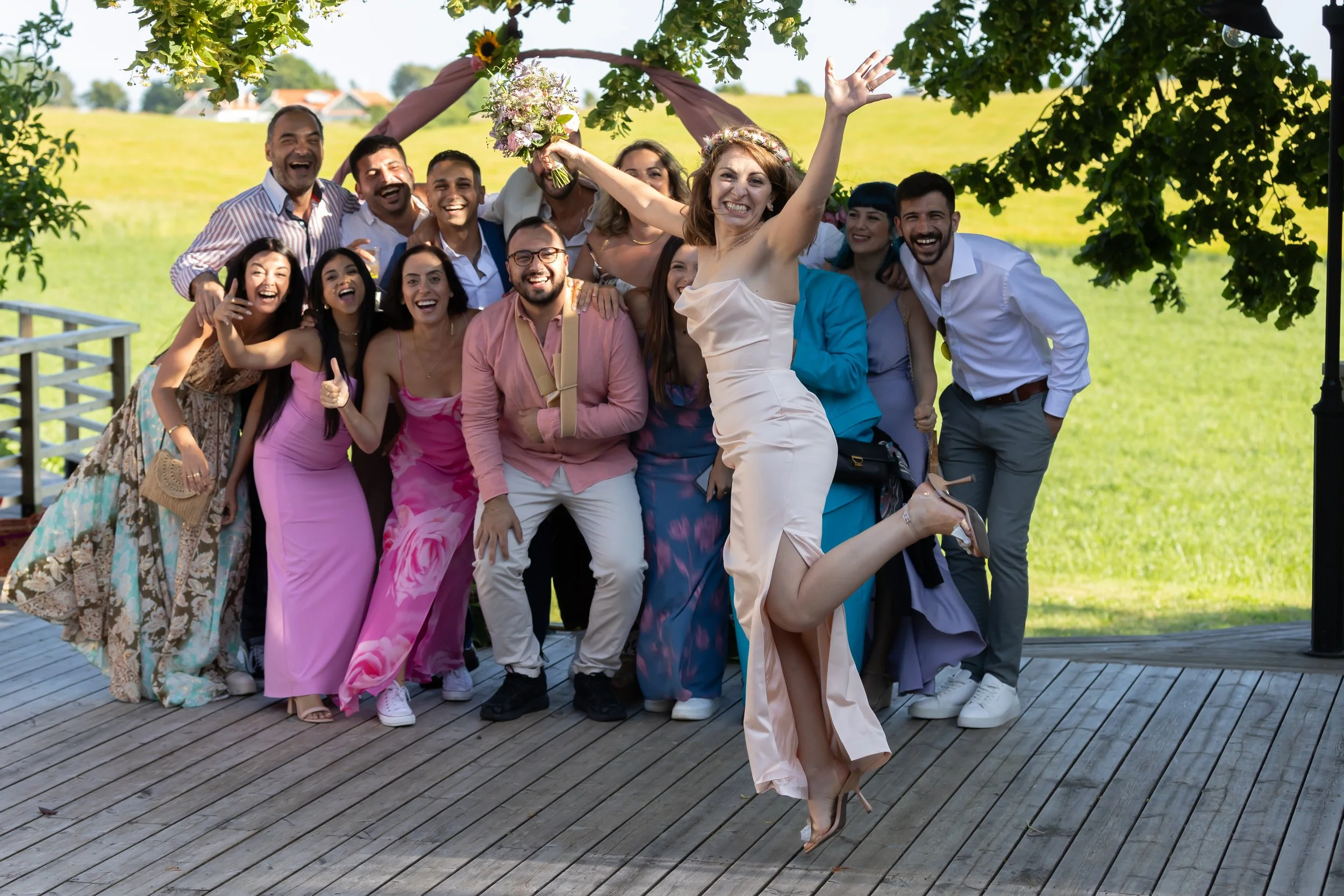 Härligt familjefoto på bröllop, Fotograf Jeanette Lindeskog.jpg