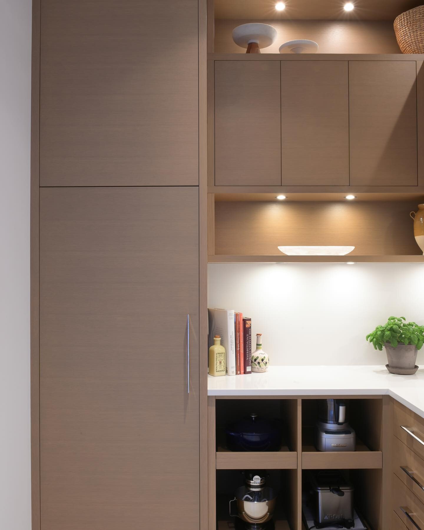 We are able to highlight your space with elegant lighting built right into our cabinetry.