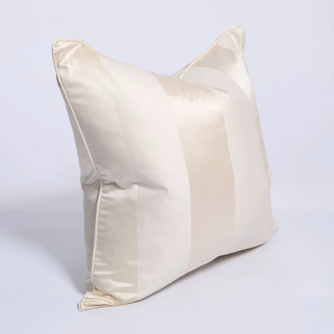 AD_Curtains&Cushions_Online_Store_Isla_50x50cm_Angled.jpg