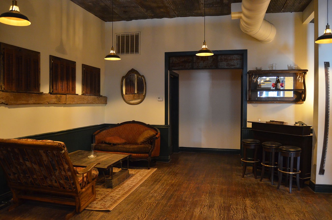 black-mountain-wine-bar-central-west-end-st-louis-05.jpg