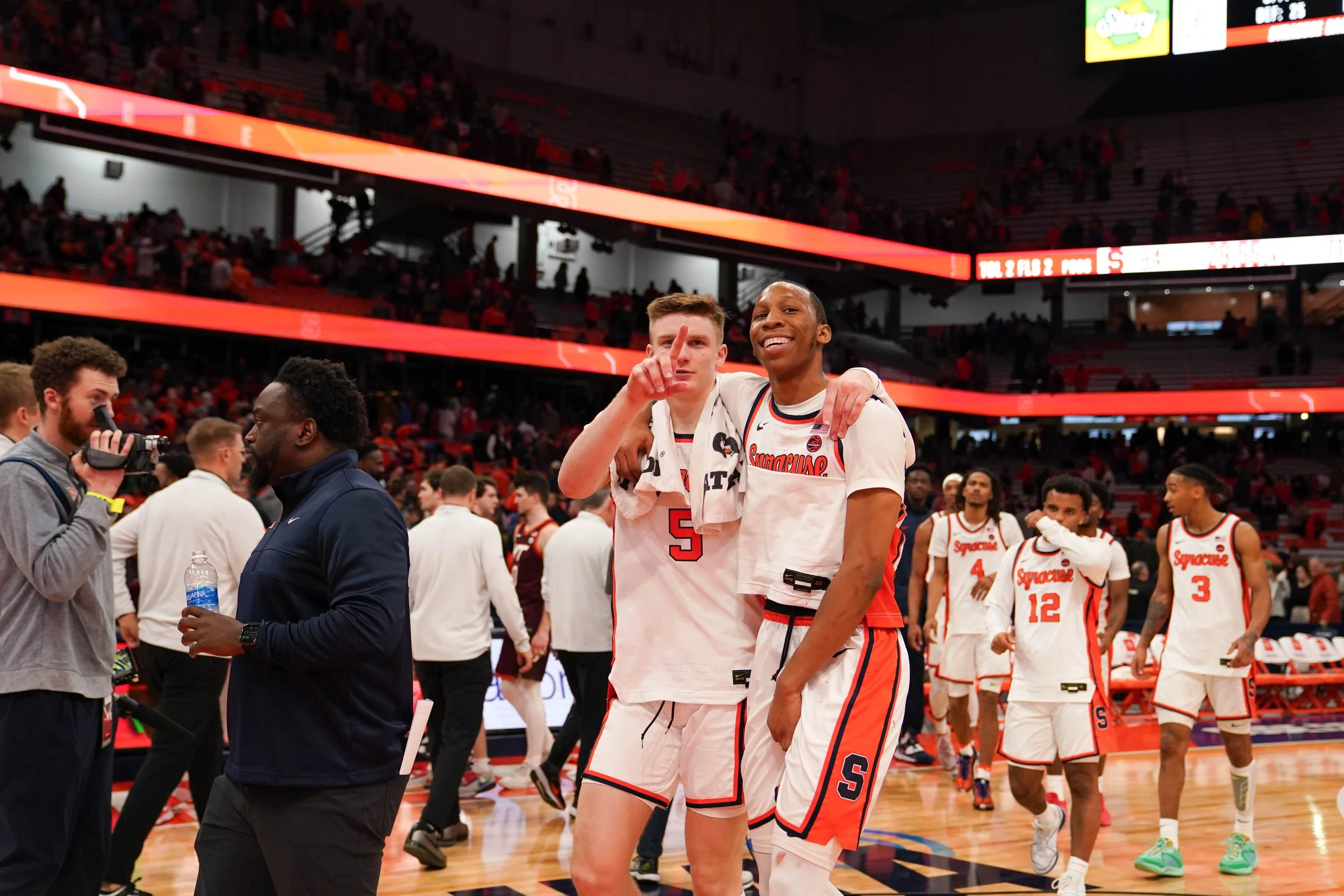 24-02-27 Mbball v VT-ET-16.jpg