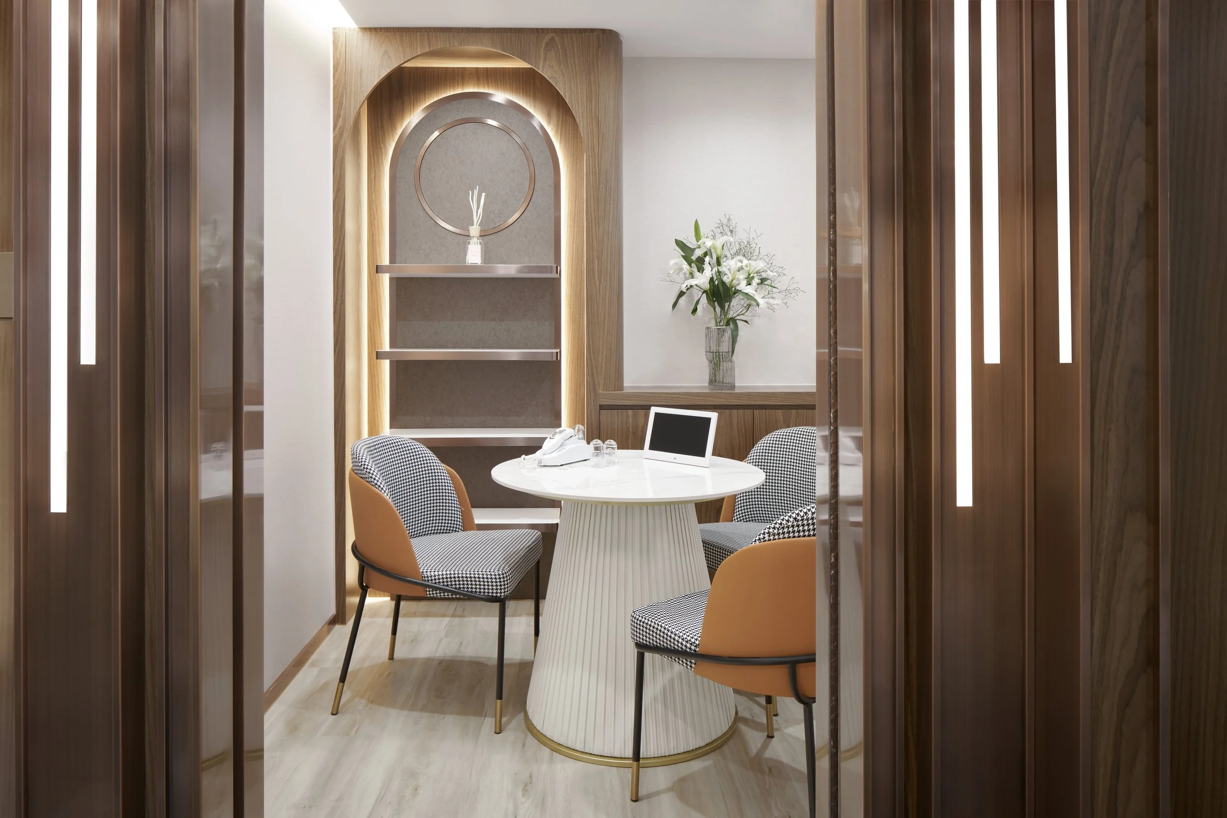 LifeYoung Aesthetic Medical Centre , Hong Kong