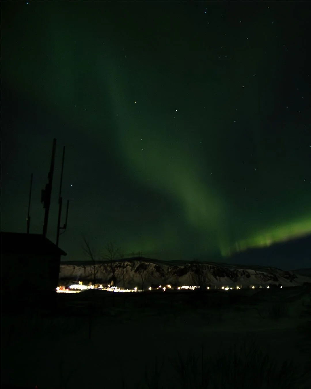 As a photographer, there are few sights as mesmerising as the Northern Lights dancing across the winter sky in Iceland. The dark skies and vibrant lights make for an unforgettable experience.
.
.
.
.
#Iceland #NorthernLights #NaturalWonder #nightsky 