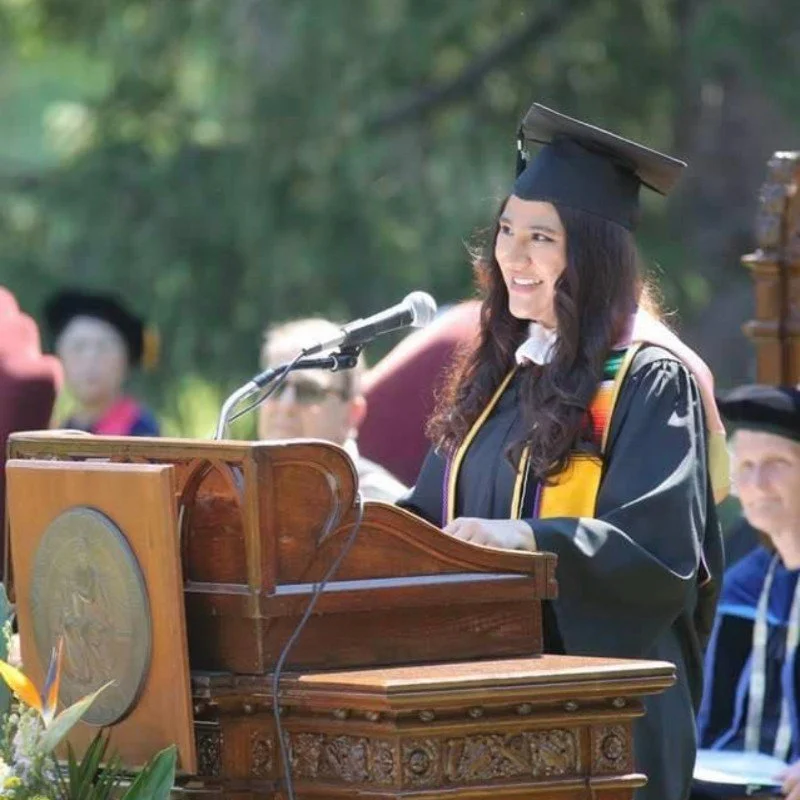 graduation pic - Mari Robles.jpeg