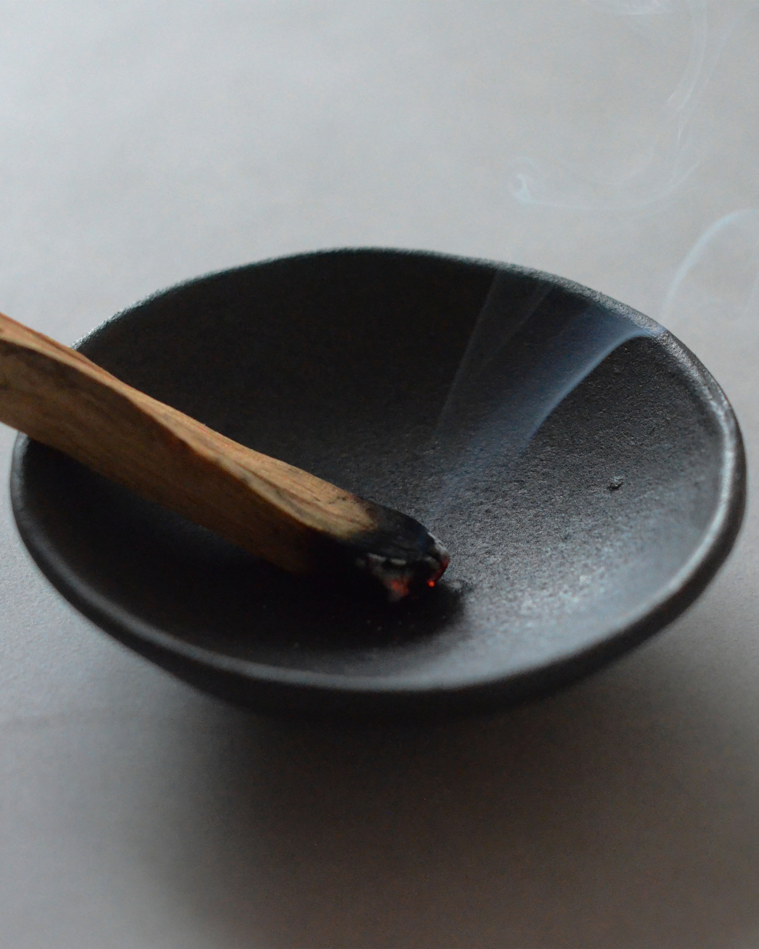 Raw-Black-Clay-Smudging-Bowl_lunadelmar-1.jpg