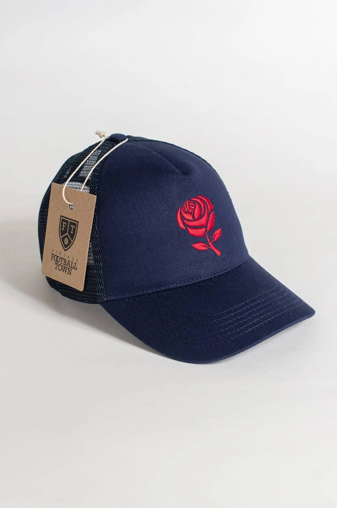 The-Red-Rose-Trucker_Lunadelmar_2023_2.jpg